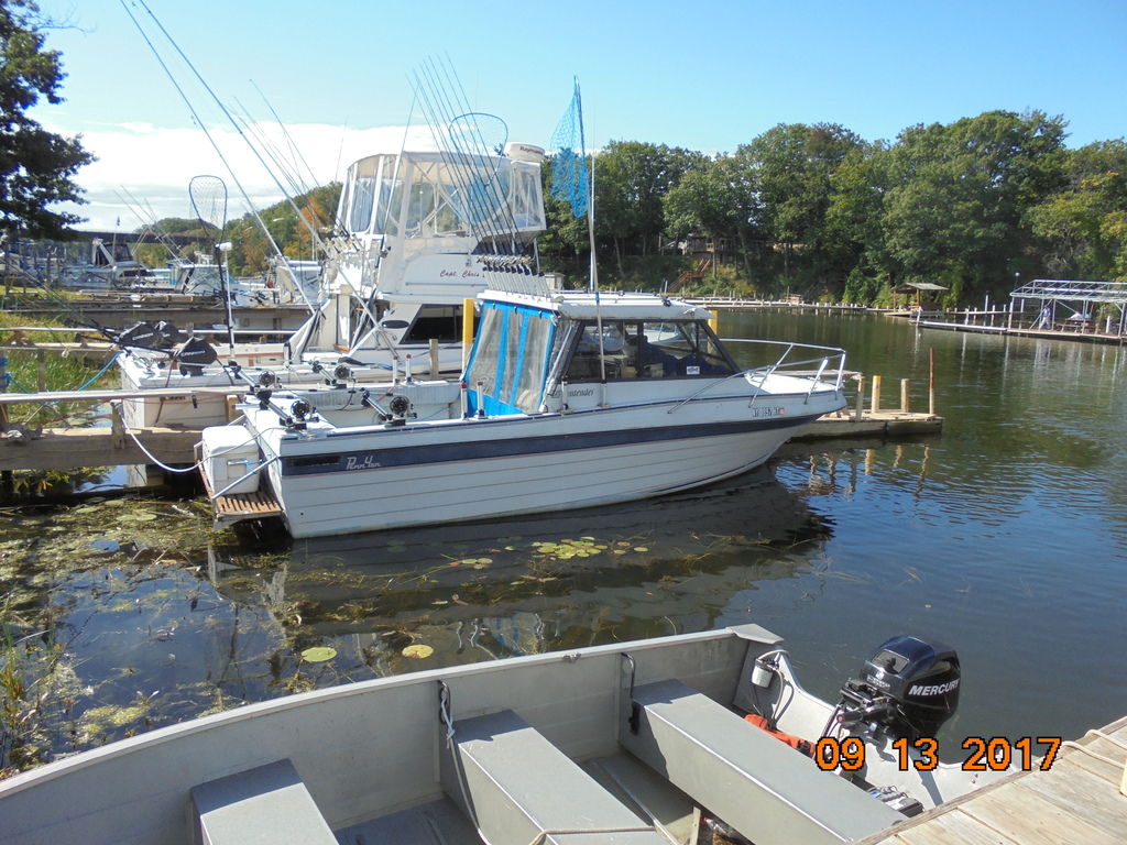 Looking for a hard top fishing boat. Penn Yan contender or 