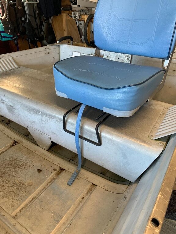Best seat mounting method for 12' aluminum fishing boat? - This Old