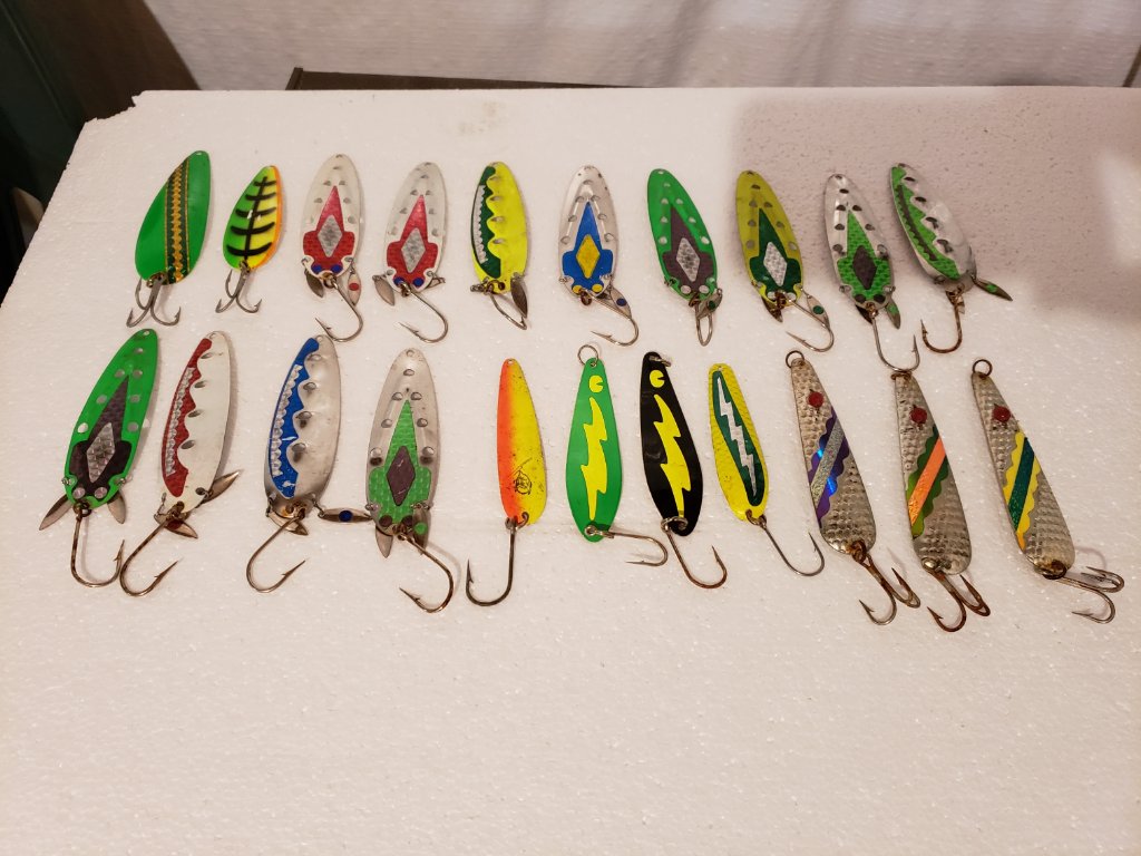 Assorted Spoon Lot - Larger Heddon Sculpins, Souders, Red Eyes, Etc (21) -  Classifieds - Buy, Sell, Trade or Rent - Lake Ontario United - Lake  Ontario's Largest Fishing & Hunting Community - New York and Ontario Canada