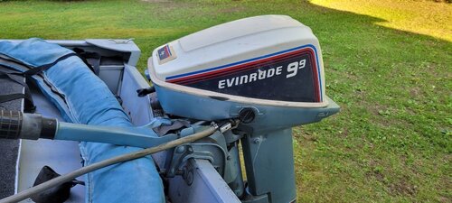 Evinrude 9.9hp, 2 stroke outboard.jpg