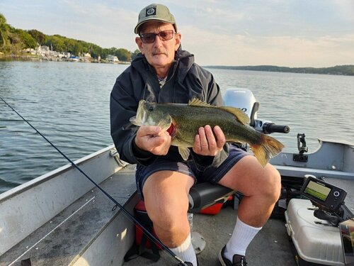 4.7 poundLMB on Conesus.JPG